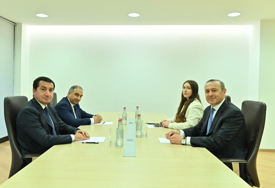 Azerbaycan Cumhurbaşkanı Yardımcısı Hacıyev, Ermenistan Güvenlik Konseyi Sekreteri Grigoryan görüştü