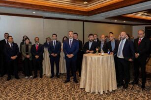 Bakan Fidan, Kanada’da Türk iş adamlarıyla bir araya geldi