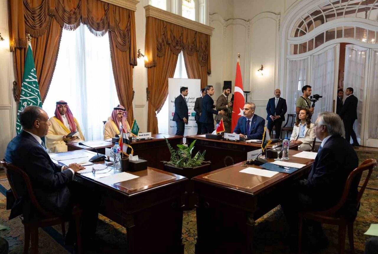 Bakan Fidan, Türkiye-Mısır-Pakistan-Suudi Arabistan Dışişleri Bakanları Dördüncü Toplantısı’na katıldı