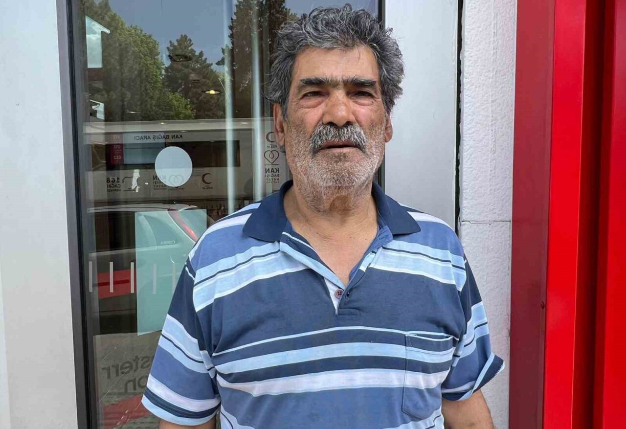 Dolandırıcıların hedefi olan yaşlı adam gerçek polisleri görünce ikna oldu