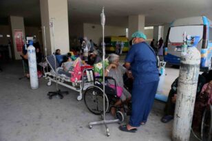 Endonezya’da 6.7 büyüklüğünde deprem