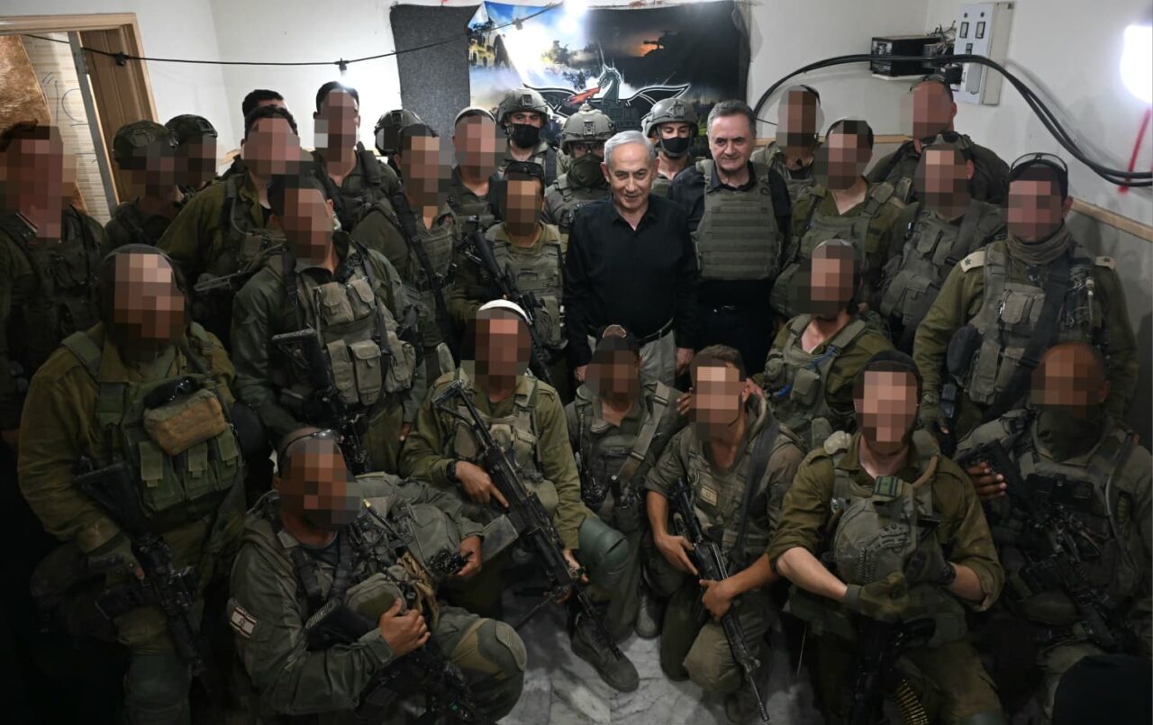 Netanyahu, Lübnan’ın güneyindeki İsrail askerleriyle bir araya geldi