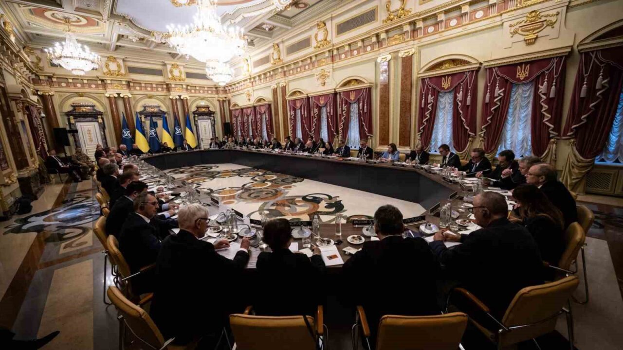 Rutte’den Rus gençlerine: “(Ukrayna’da) Ölüme terk edileceksiniz”