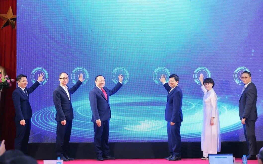 Vietnam’da ilk Ulusal Yarı İletken Çip Üretim Destek Merkezi kuruldu