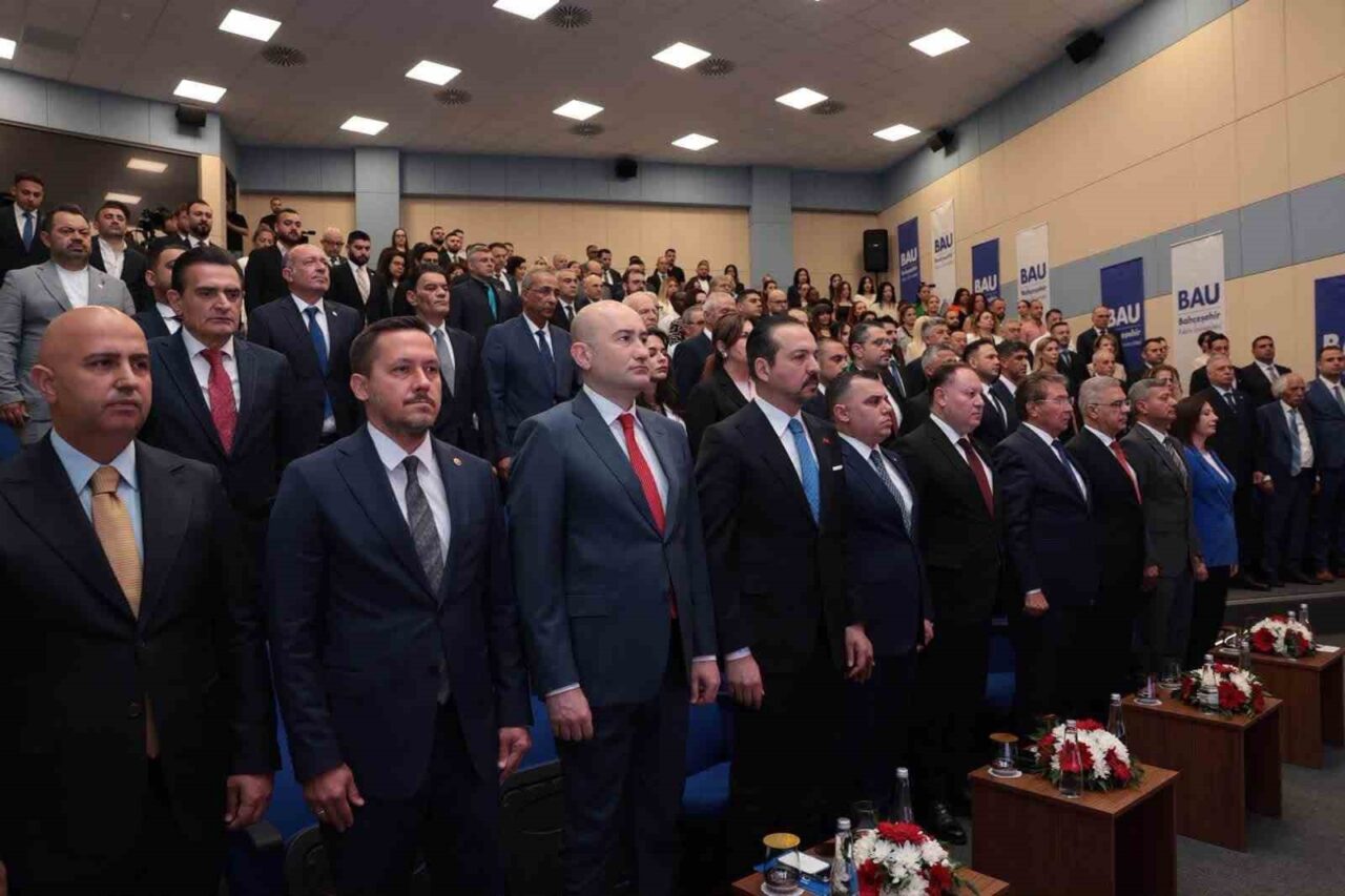 Zorlu: “Egemen eşitlik ve eşit uluslararası statü temelinde her türlü diplomasinin yanındayız”