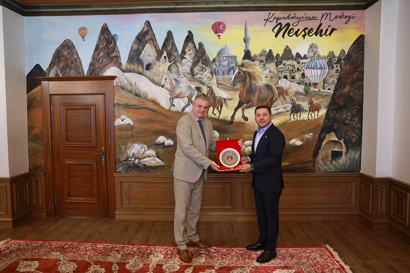 Moldova Ankara Büyükelçisi Oleg Serebrian’dan Başkan Arı’ya Ziyaret