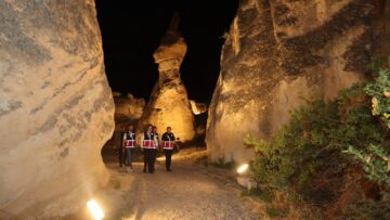 Kapadokya Alan Başkanı Aslanbay, gece aydınlatılması tamamlanan Paşabağları Ören Yerini ziyaret etti