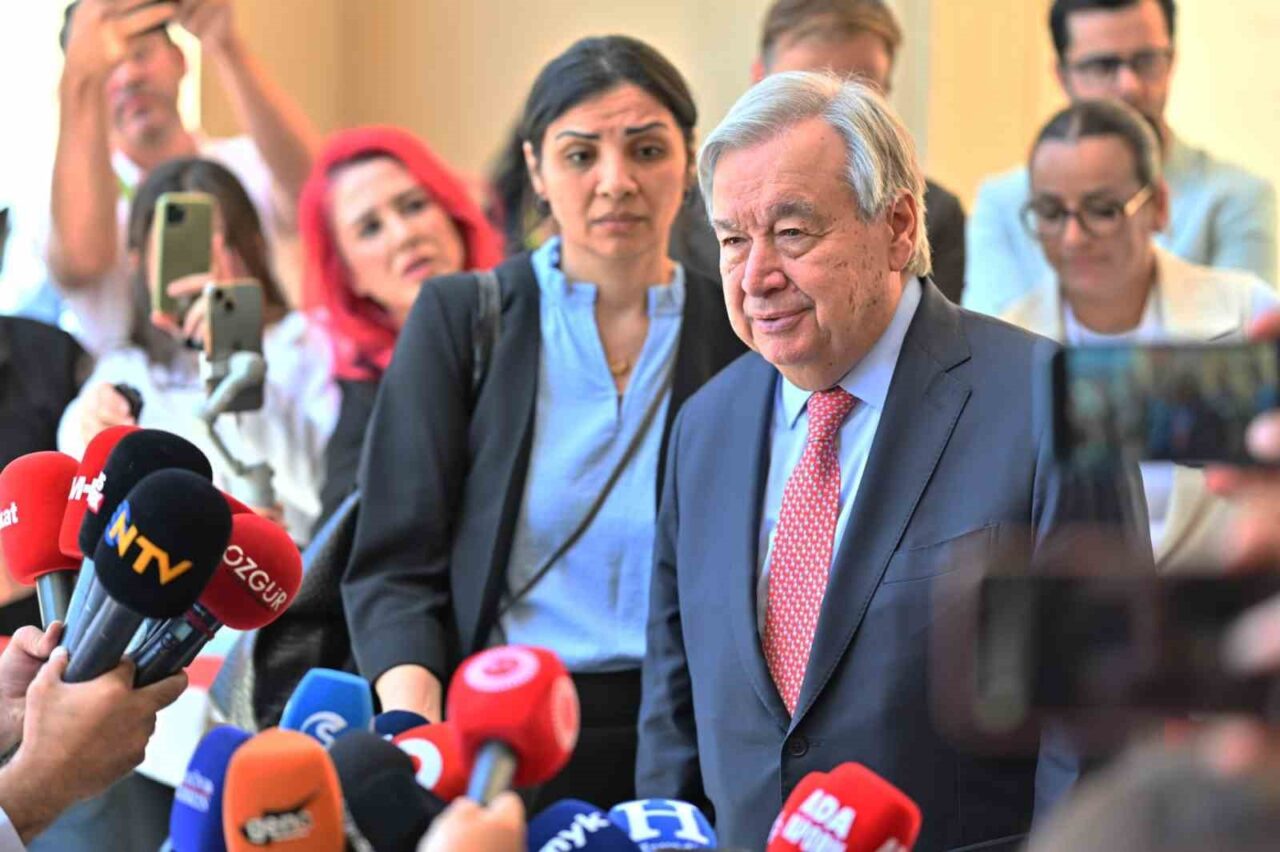 Guterres: “İki toplumun liderleriyle de son derece yapıcı görüşmeler gerçekleştirdim”