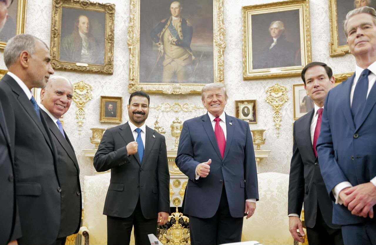 Irak Başbakanı Zeydi, Beyaz Saray’da Trump ile bir araya geldi