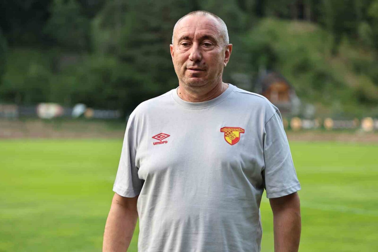 Stanimir Stoilov: “Transfer çalışmalarımız devam ediyor”
