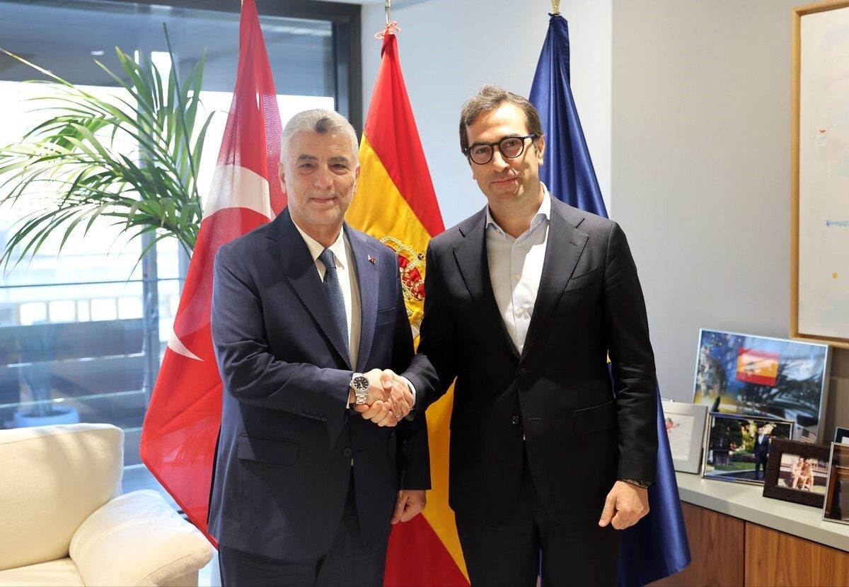 Bakan Bolat, İspanyol mevkidaşı Caballero ile görüştü