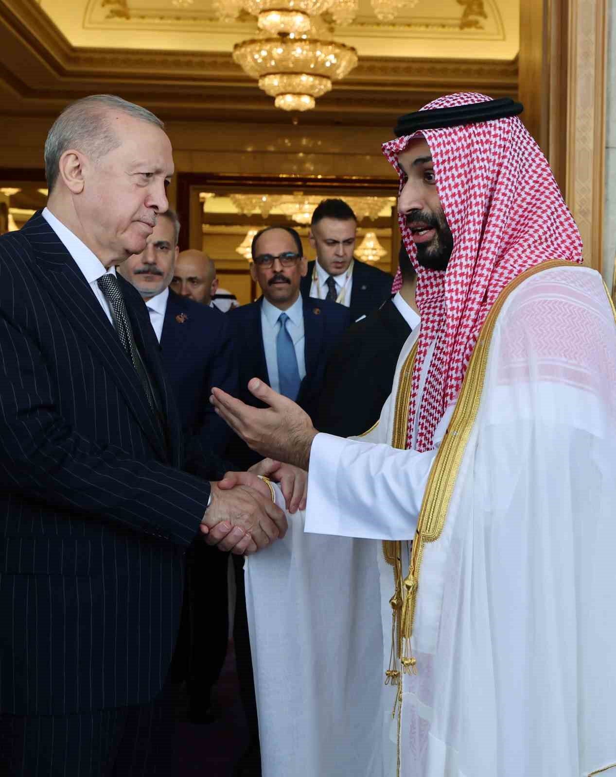 Erdoğan, Suudi Arabistan’dan ayrıldı