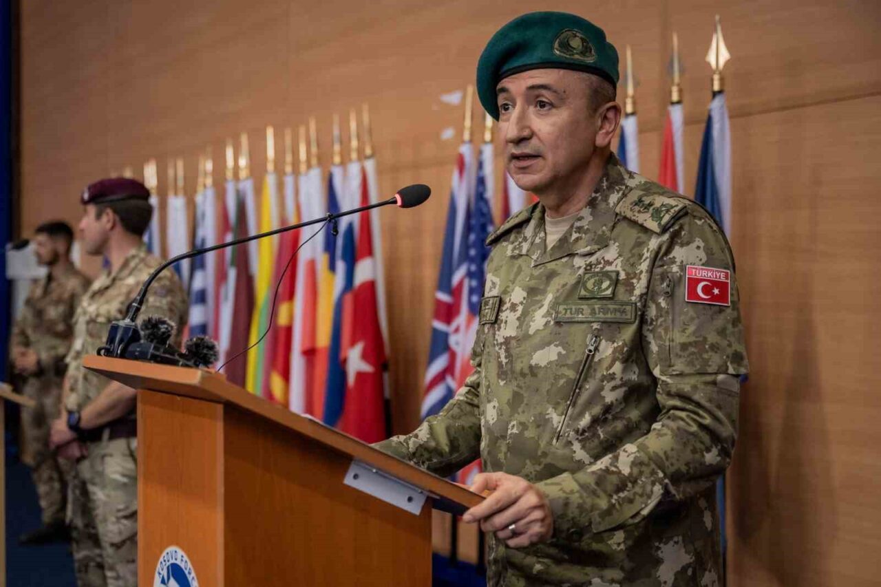 KFOR, Kosova’daki İbre Nehri üzerindeki ana köprüde varlığını azaltıyor