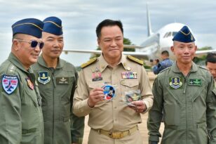 Tayland Başbakanı’nın kullandığı uçağa F-16’lar eşlik etti