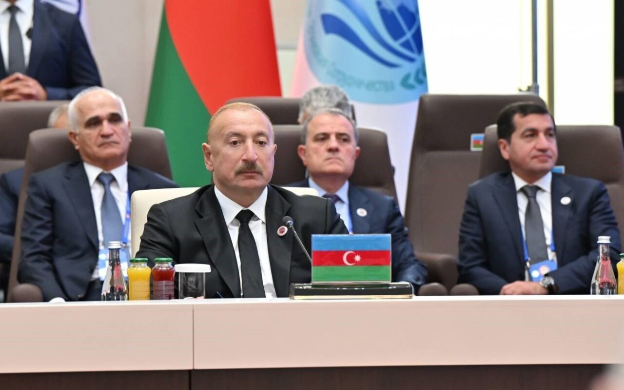 Aliyev: “Ermenistan ile ticaret hacminin artırılması ve yeni kara ulaşım bağlantılarının oluşturulması konusunda çalışıyoruz”