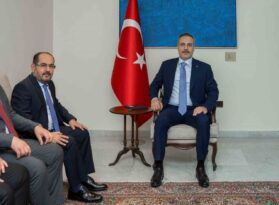 Bakan Fidan, Suriye Türkmen Meclisi Başkanı Mustafa ile görüştü