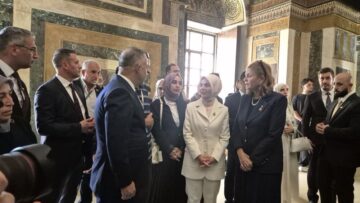 Bakan Göktaş, Şam’da tarihi mekanları ziyaret etti