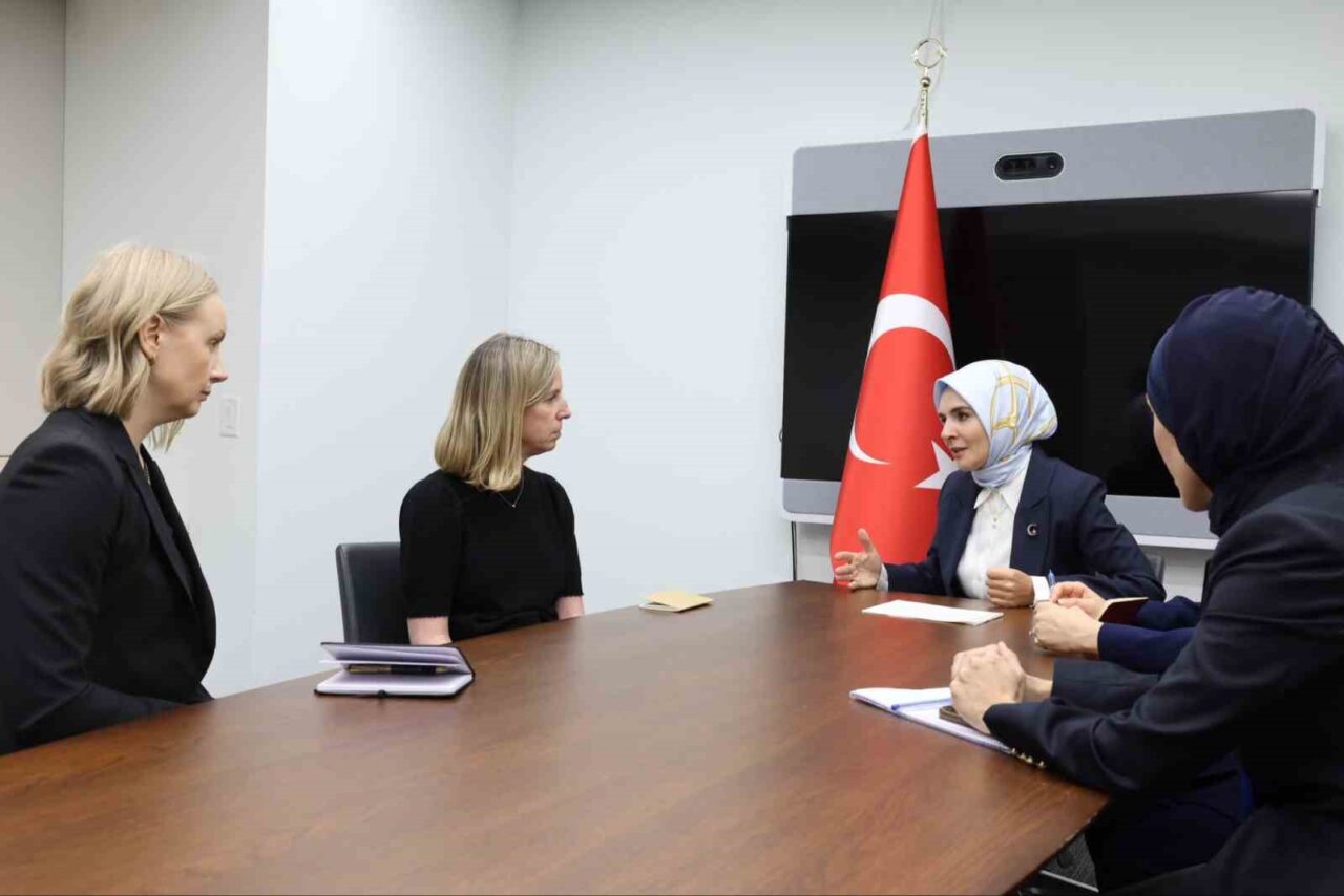 Bakan Göktaş, YouTube Kamu Politikalarından Sorumlu Başkan Yardımcısı Miller ile görüştü