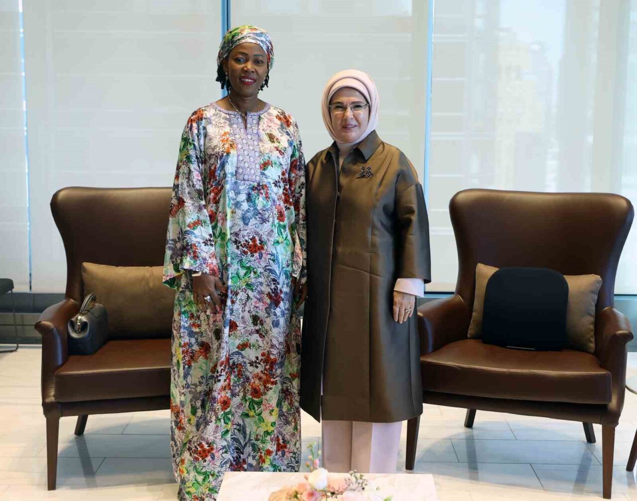 Emine Erdoğan, Sierra Leone Cumhurbaşkanı’nın eşi Fatima Maada Bio ile görüştü