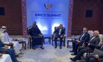 İran Cumhurbaşkanı Pezeşkiyan, BAE Velihat Prensi Al Nahyan ile bir araya geldi