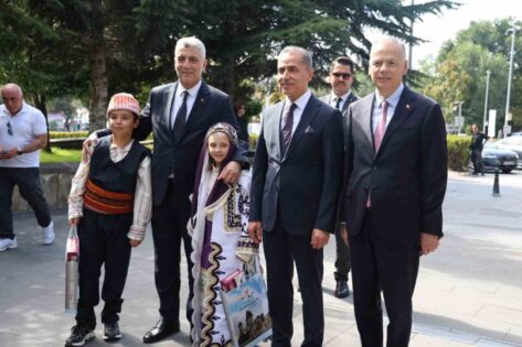 Ticaret Bakanı Prof. Dr. Ömer Bolat: “Türkiye zorlu şartlara rağmen ekonomisini büyütmeye devam ediyor”