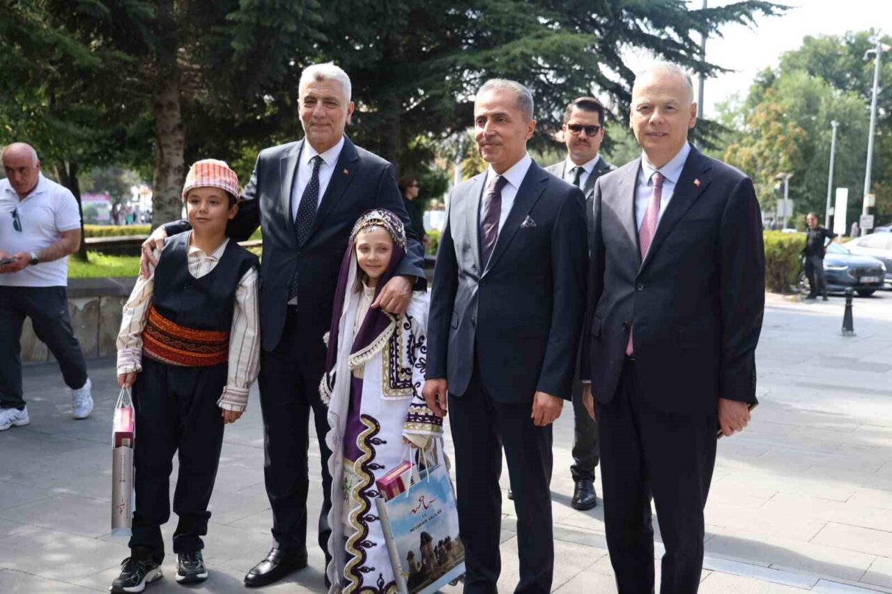 Ticaret Bakanı Prof. Dr. Ömer Bolat: “Türkiye zorlu şartlara rağmen ekonomisini büyütmeye devam ediyor”