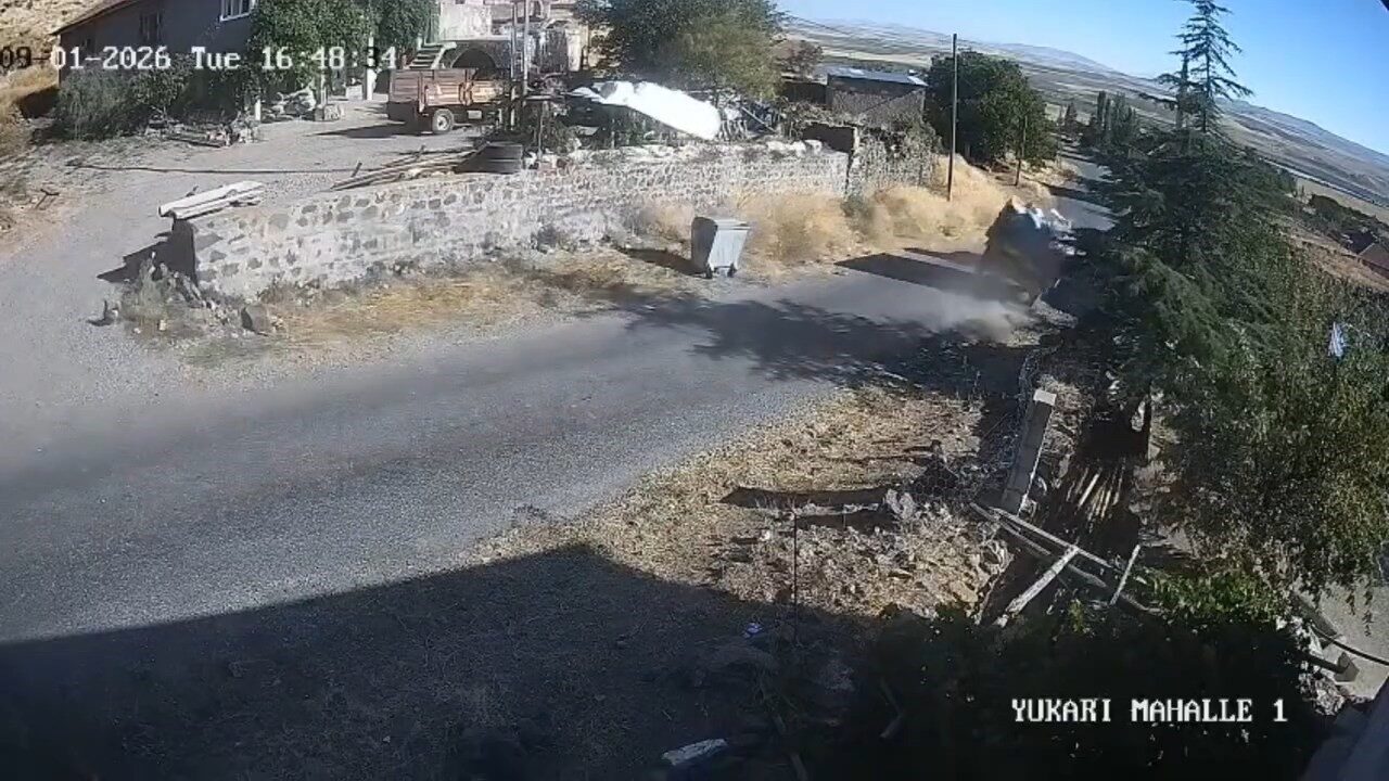 Traktör kazasında ağır yaralanan 75 yaşındaki kadın hayatını kaybetti