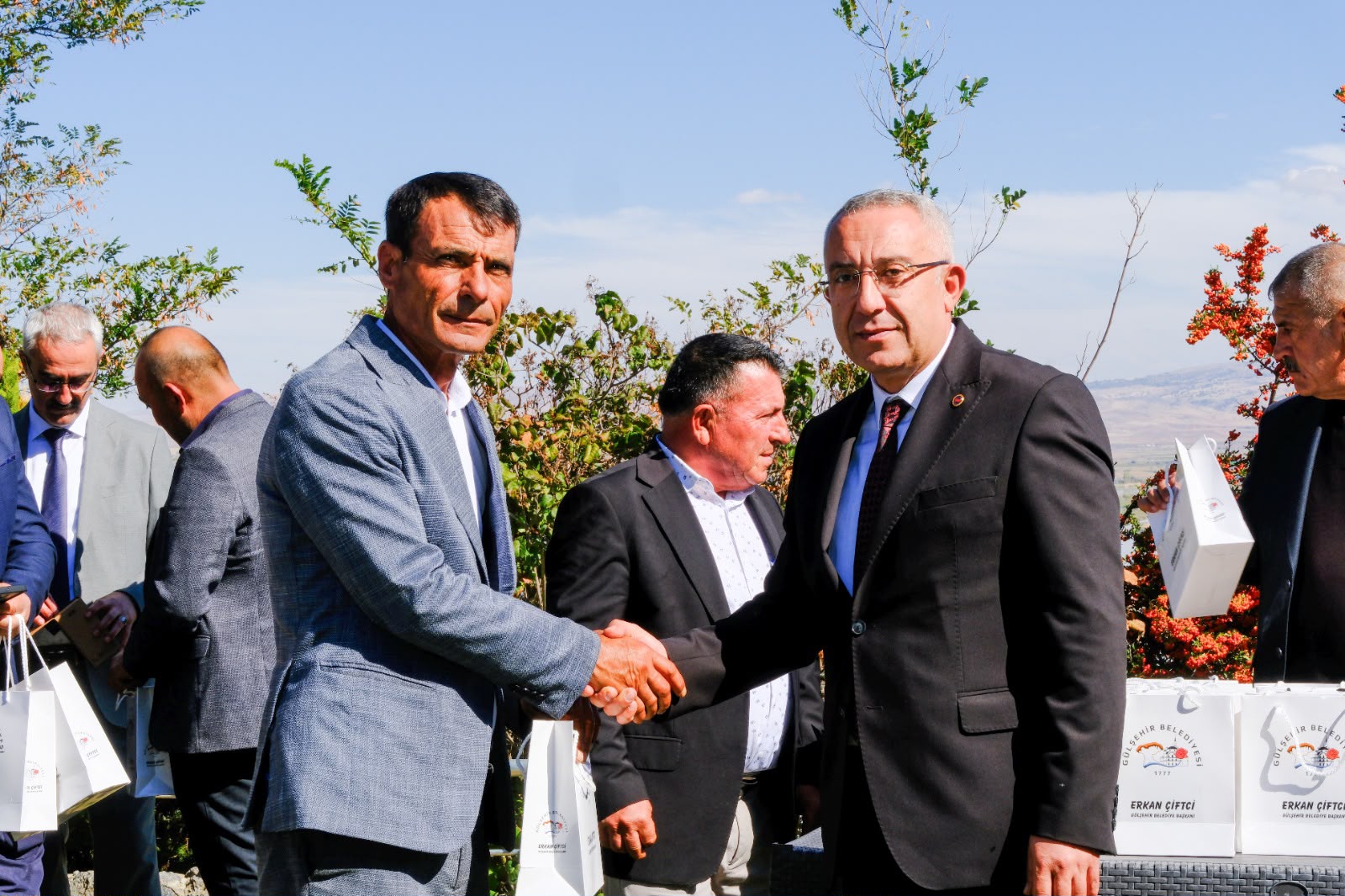 Belediye Başkanı Erkan Çiftci, Muhtarlarla Yemek Programında Bir Araya Geldi