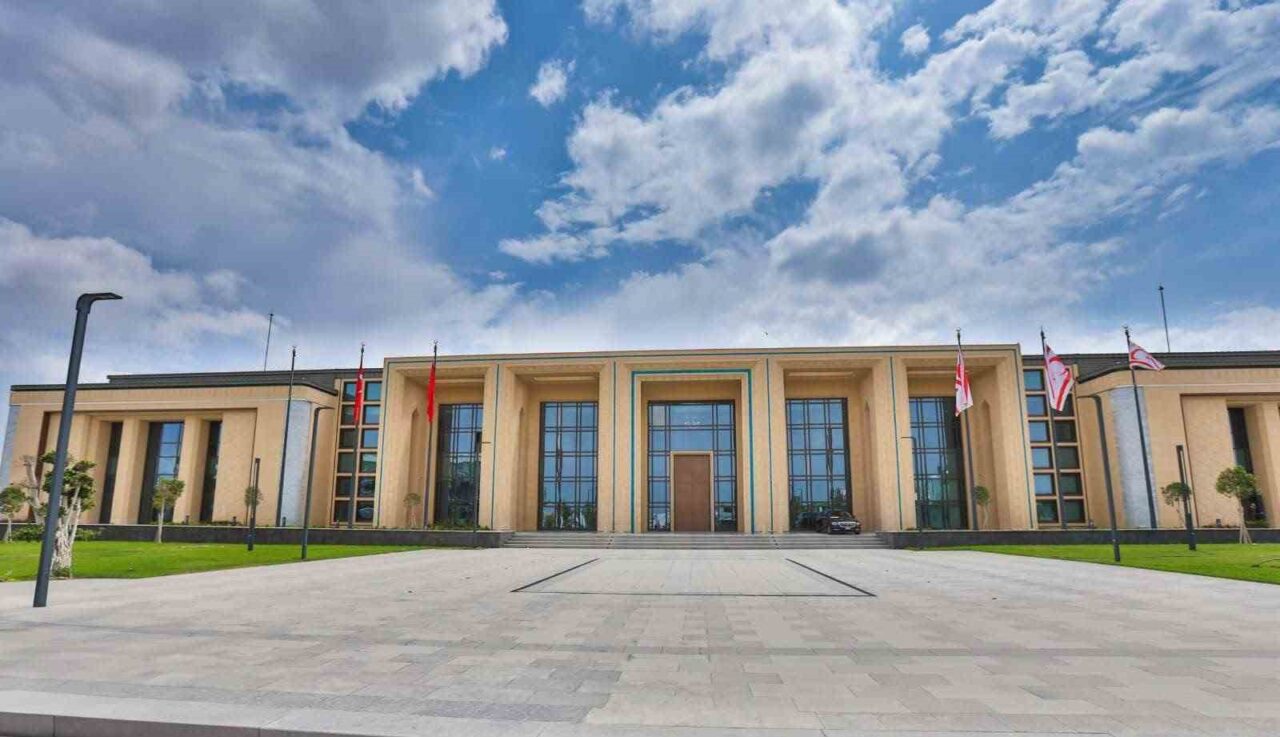 AB’den KKTC Cumhurbaşkanı Erhürman’ın mektubuna cevap: “Endişeler dikkatle not edildi”