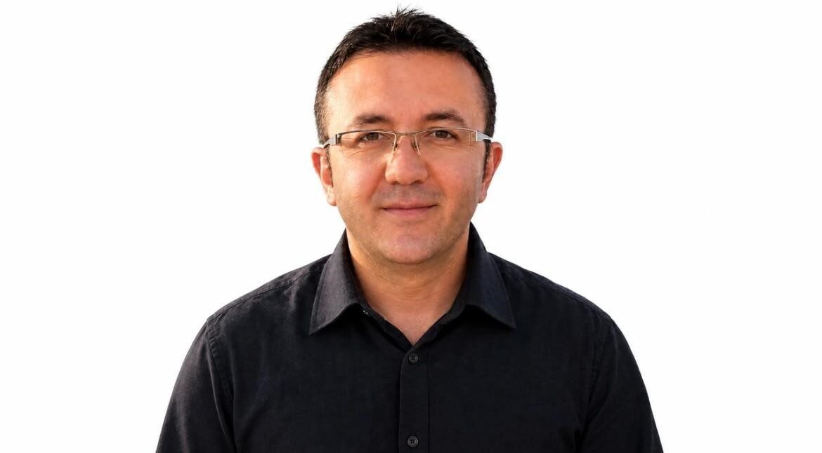 Ceviz toplarken yüksek gerilim akımına kapılan adam hayatını kaybetti