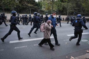 Fransa’da devam eden öğrenci protestolarında 160 binden fazla kişi sokağa indi