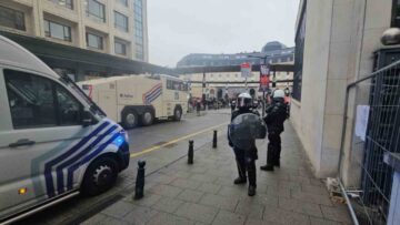 Hükümeti protesto gösterilerinde Brüksel savaş alanına döndü