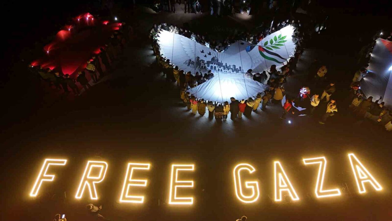 Kapadokya’dan Gazze’ye ışıklı mesaj: “Free Gaza”