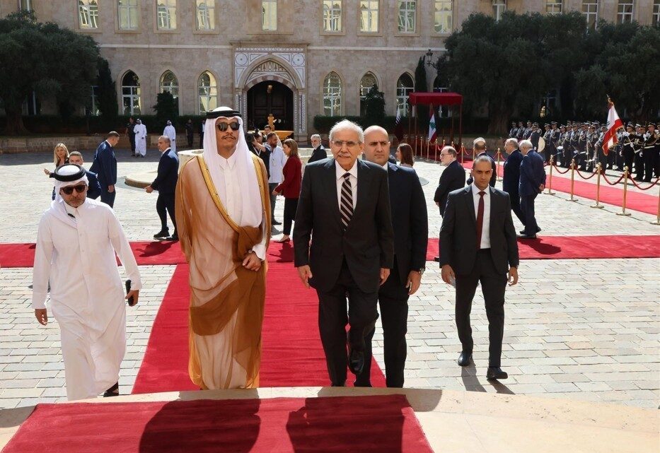 Katar Başbakanı Al Thani: “Qatar Energy, Lübnan’da “devasa” bir güneş enerjisi santrali kuracak”