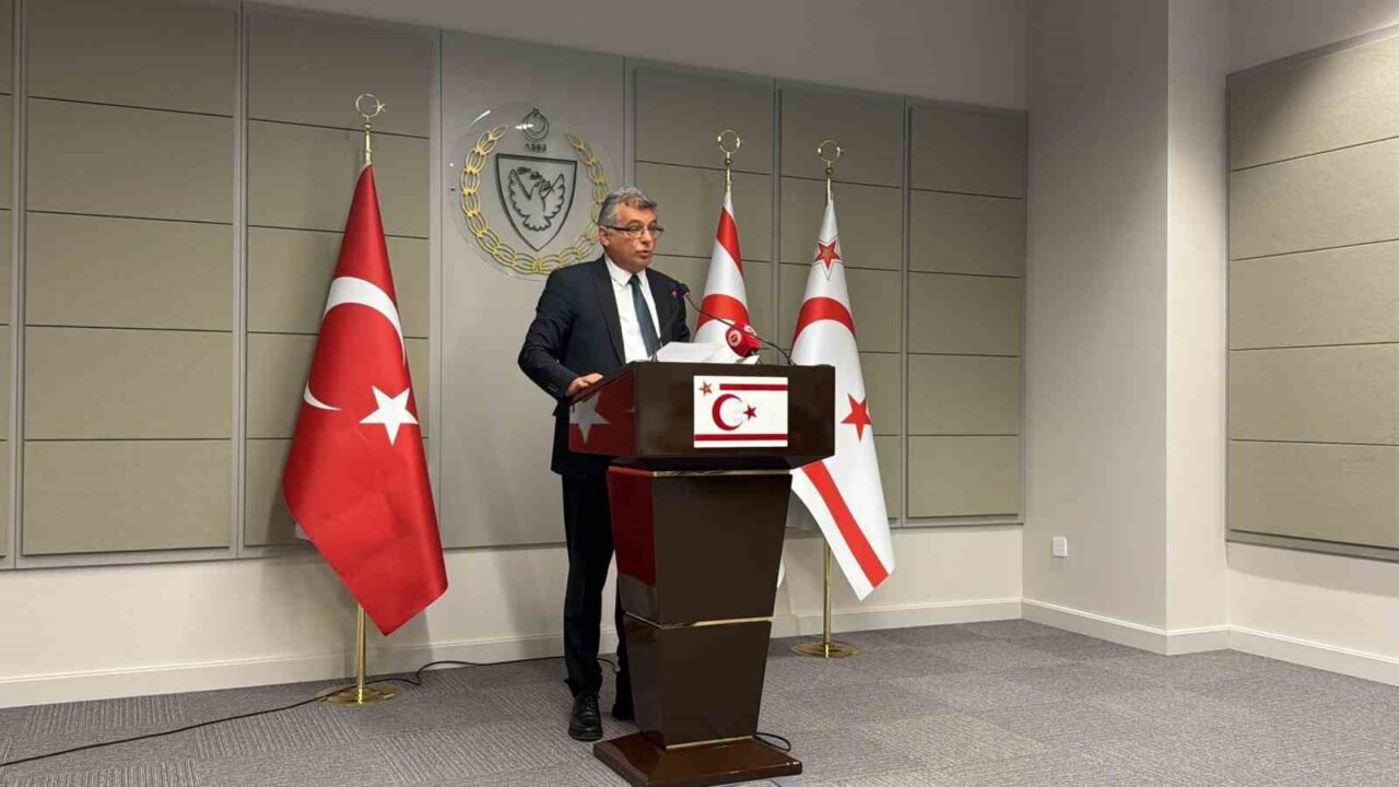 KKTC Cumhurbaşkanı Erhürman’dan Hristodulidis’e: “Dönüşümlü başkanlığı şartsız kabul etsin, hemen gelirim”