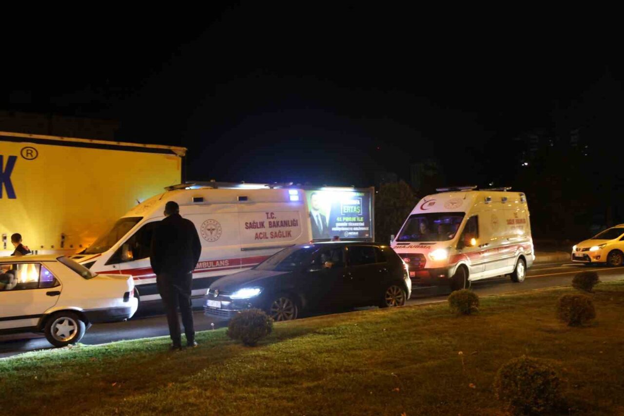 Nevşehir’de ambulansa yol verme manevrası kazaya neden oldu