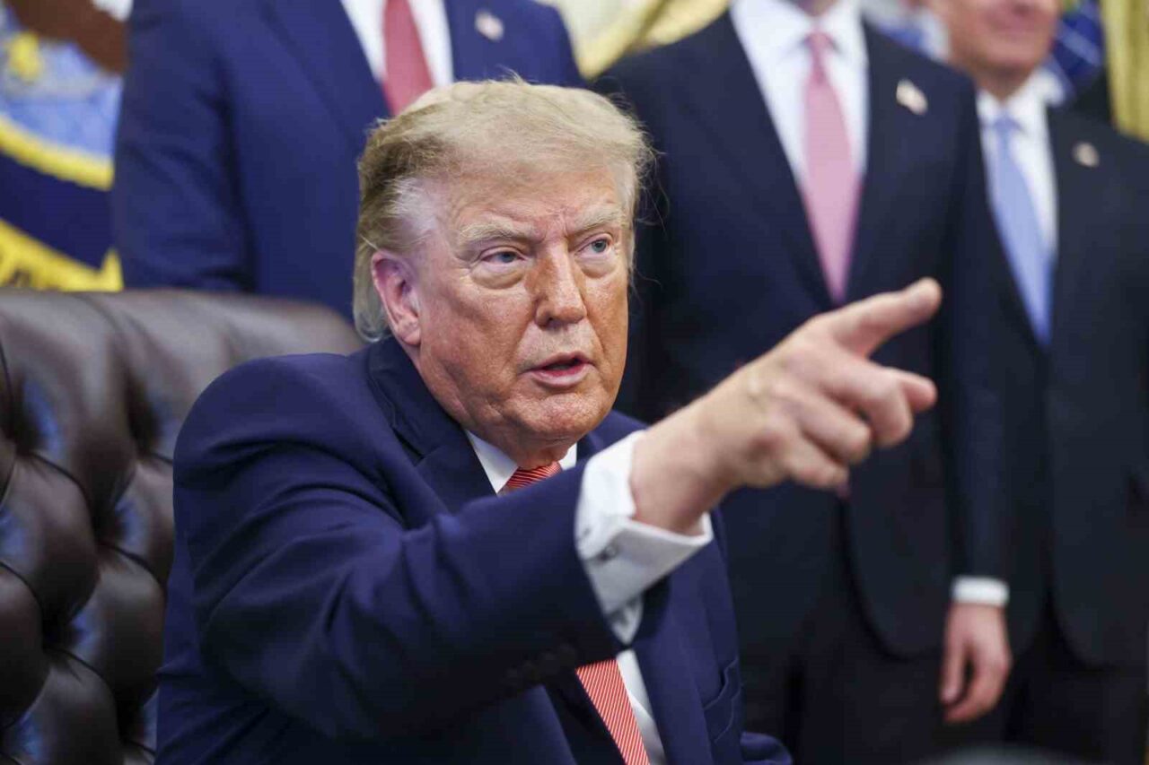 Trump’tan LeBron James’e ulusal marş tepkisi: “LeBron James, özür dilemeli”